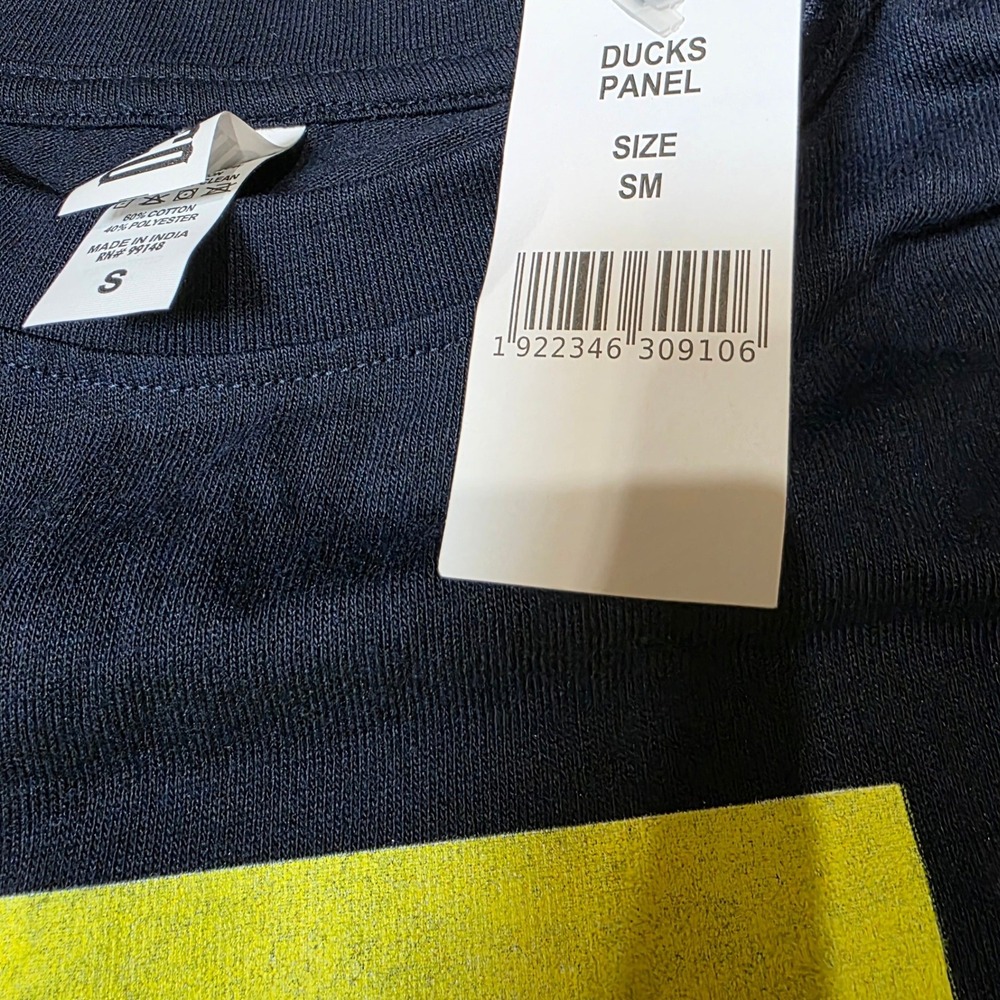 Brisco Rubber Duck Ocean Wave Panel Graphic T Shirt Navy Blue Men Size S NWT - Picture 4 of 8